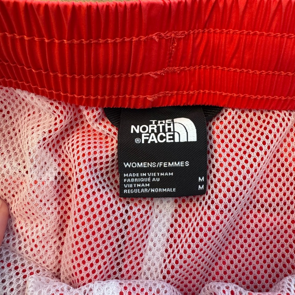 The North Face Women's Red Outline Shorts - Picture 3 of 5